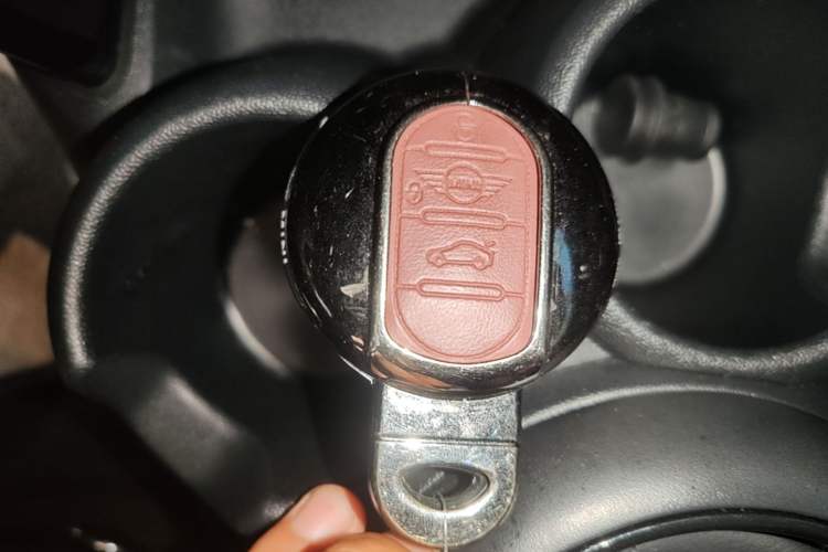 Used MINI 2023 Updated 1.5T COOPER Artist Vehicle Key