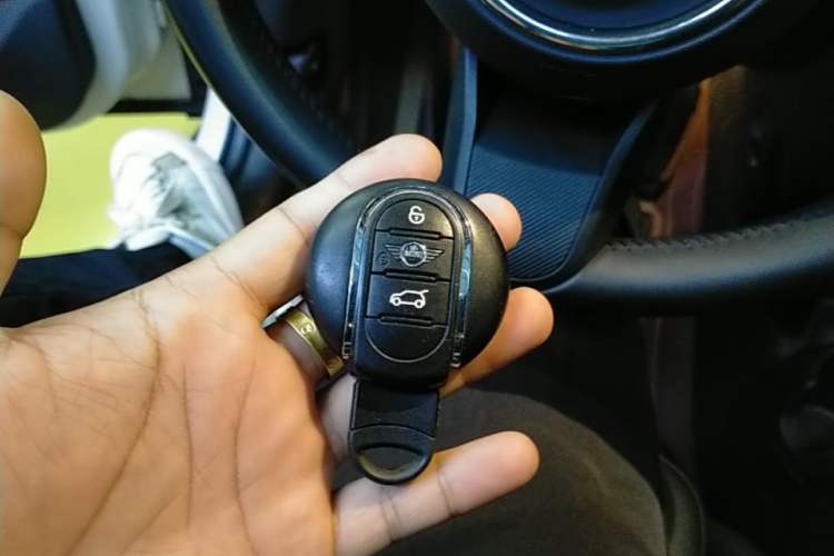 Used MINI 2023 1.5T COOPER Artist Five-Door Edition Vehicle Key