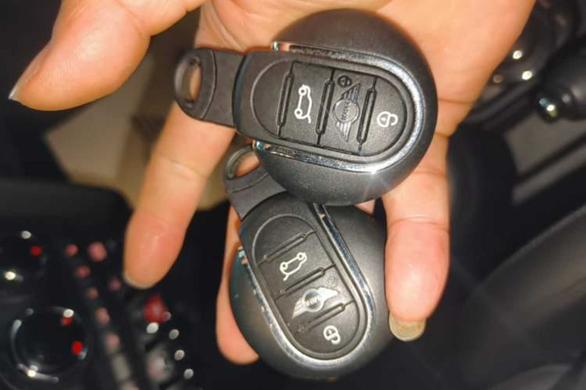 Used MINI 2023 1.5T COOPER Artist Vehicle Key