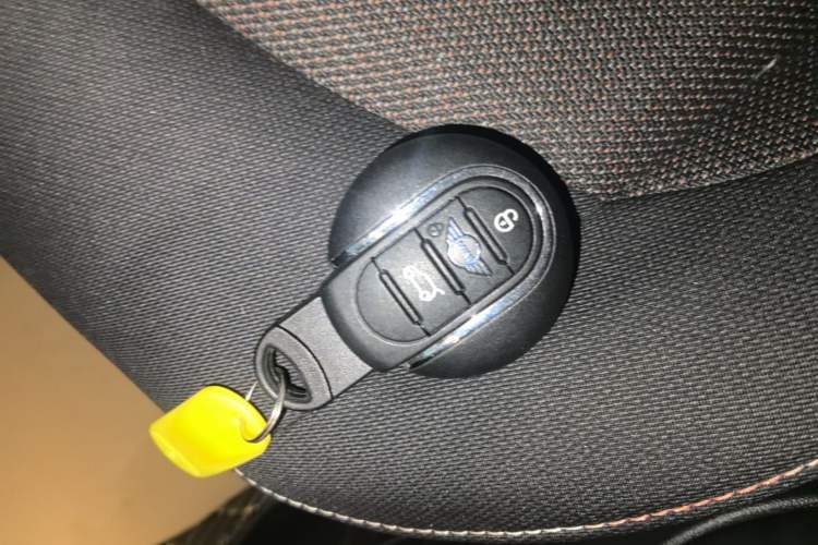 Used MINI 2023 1.5T ONE Vehicle Key