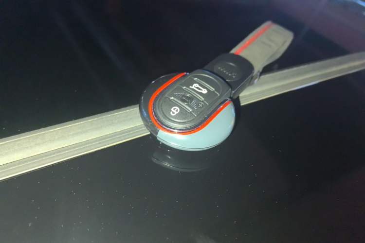 Used MINI 2023 1.5T COOPER Artist Vehicle Key
