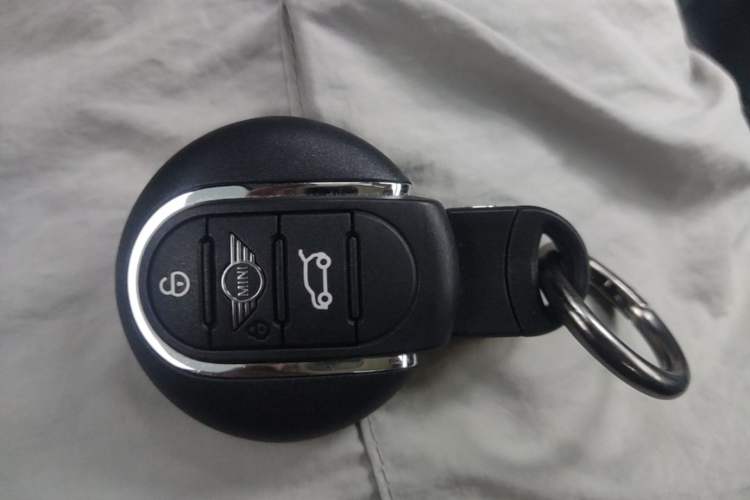 Used MINI 2023 Updated 1.5T COOPER Artist Vehicle Key