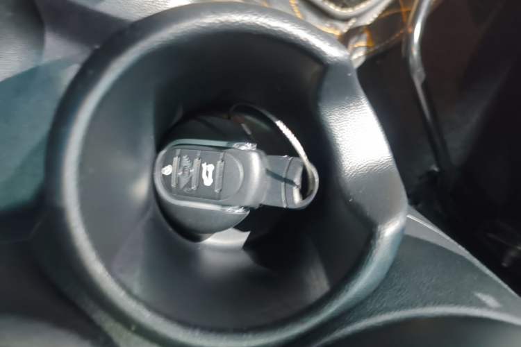 Used MINI 2023 Updated 1.5T COOPER Artist Five-Door Edition Vehicle Key