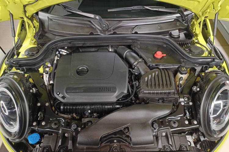 Used MINI 2023 Second Facelift 2.0T COOPER S CABRIO Artist Engine Bay