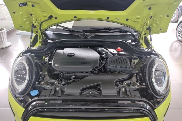 Used MINI 2023 1.5T COOPER Artist Engine Bay