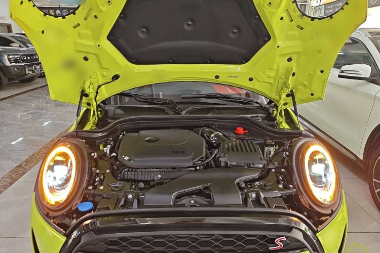 Used MINI 2023 Second Facelift 2.0T COOPER S CABRIO Artist Engine Bay