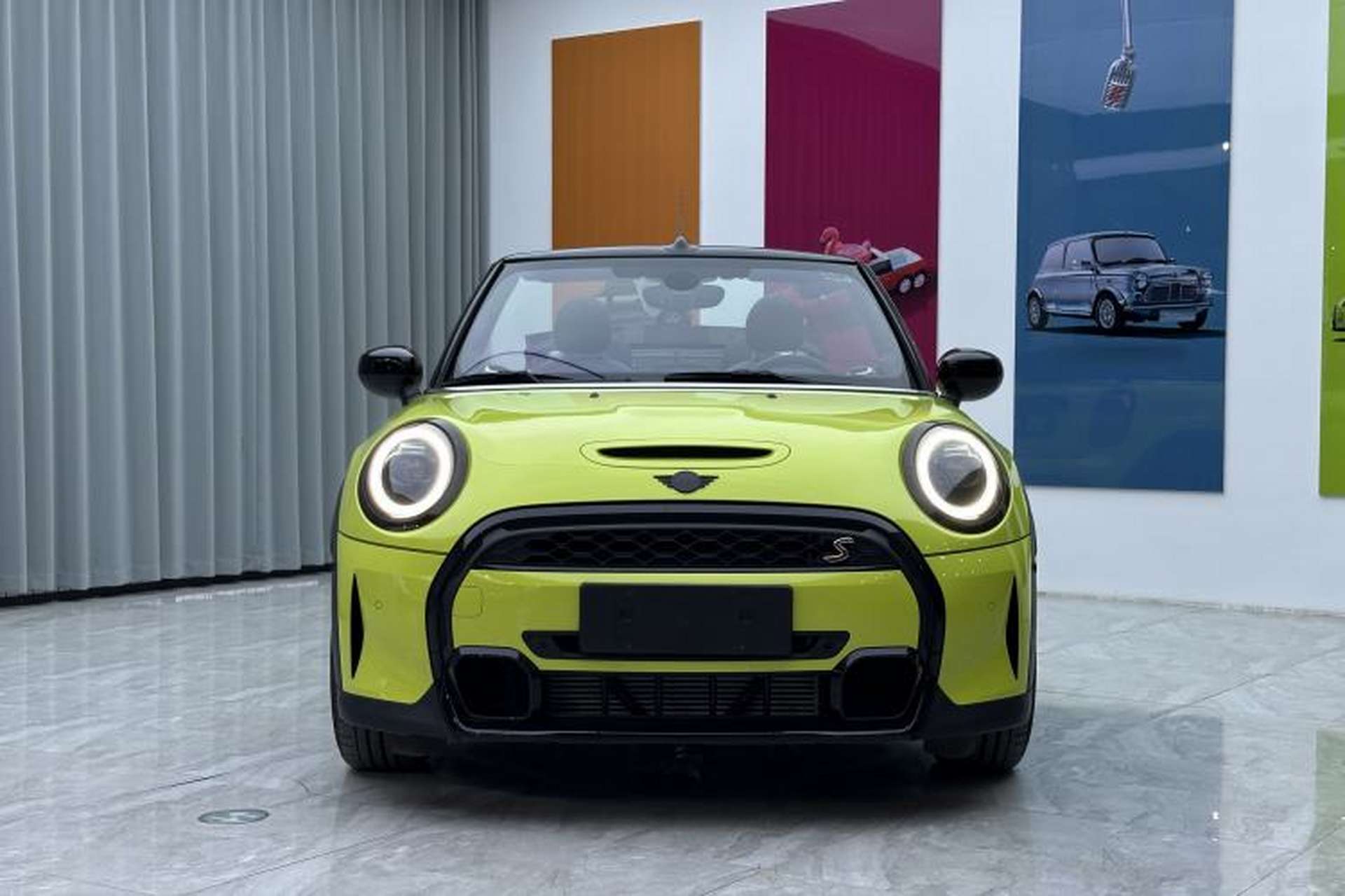 Used MINI 2023 Second Facelift 2.0T COOPER S CABRIO Artist Exterior 1