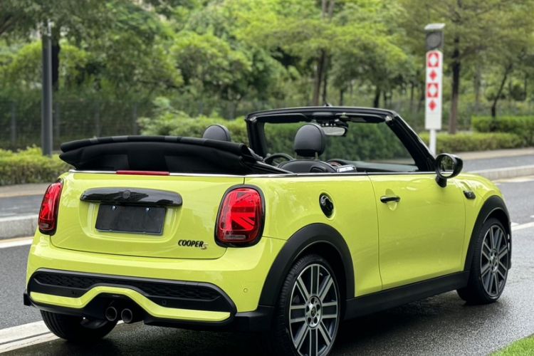 Used MINI 2023 Second Facelift 2.0T COOPER S CABRIO Artist Exterior 10