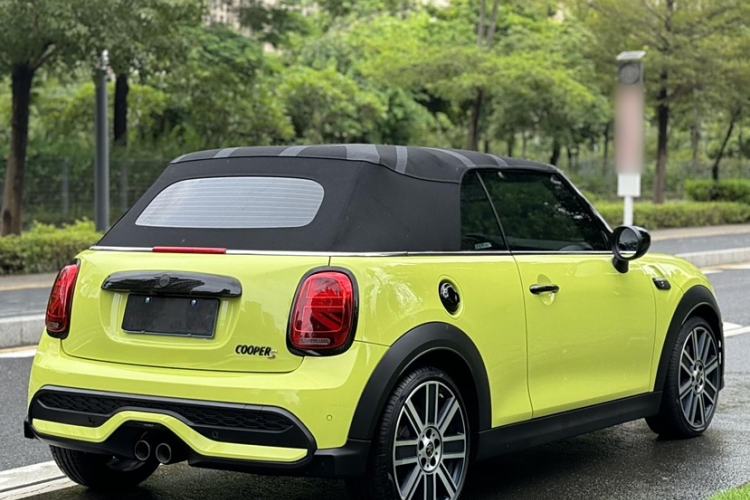 Used MINI 2023 Second Facelift 2.0T COOPER S CABRIO Artist Exterior 12
