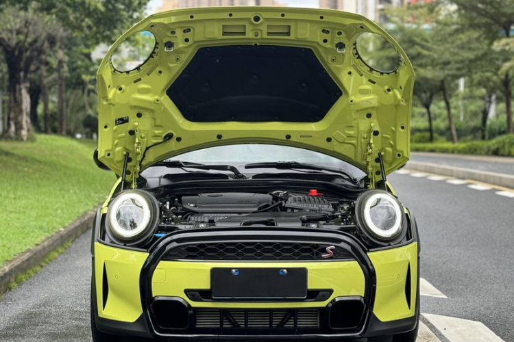 Used MINI 2023 Second Facelift 2.0T COOPER S CABRIO Artist Exterior 13