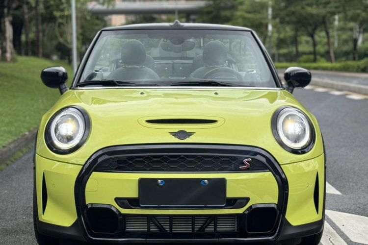 Used MINI 2023 Second Facelift 2.0T COOPER S CABRIO Artist Exterior 14