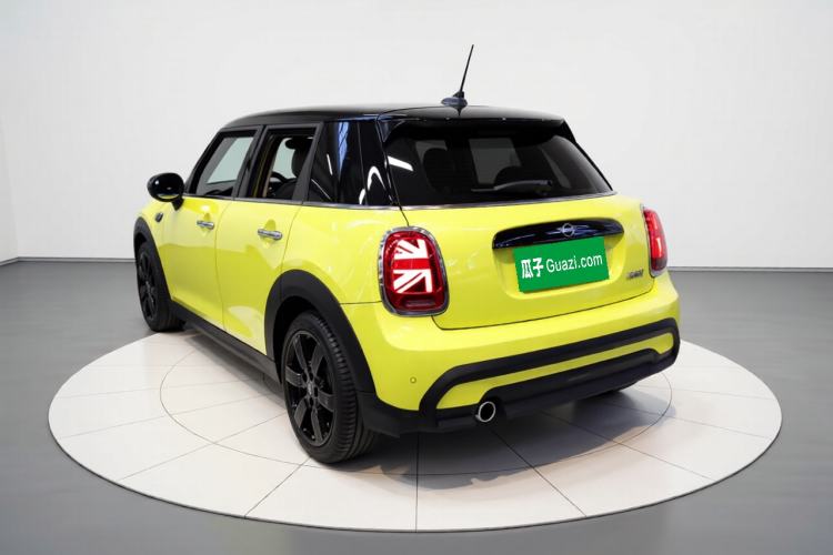 Used MINI 2023 Updated 1.5T COOPER Artist Five-Door Edition Exterior 2