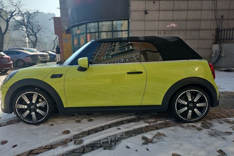 Used MINI 2023 Revised 2.0T COOPER S CABRIO Artist Exterior 2