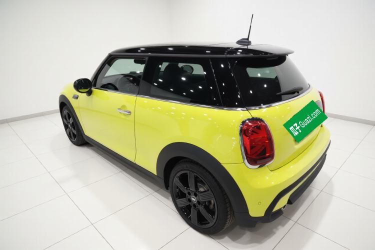 Used MINI 2023 Updated 1.5T COOPER Artist Exterior 2