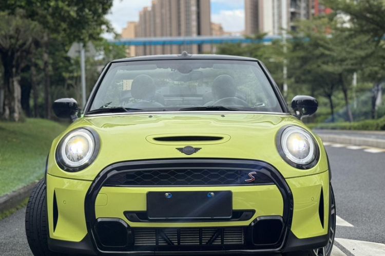 Used MINI 2023 Second Facelift 2.0T COOPER S CABRIO Artist Exterior 3