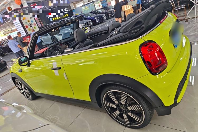 Used MINI 2023 Second Facelift 2.0T COOPER S CABRIO Artist Exterior 3