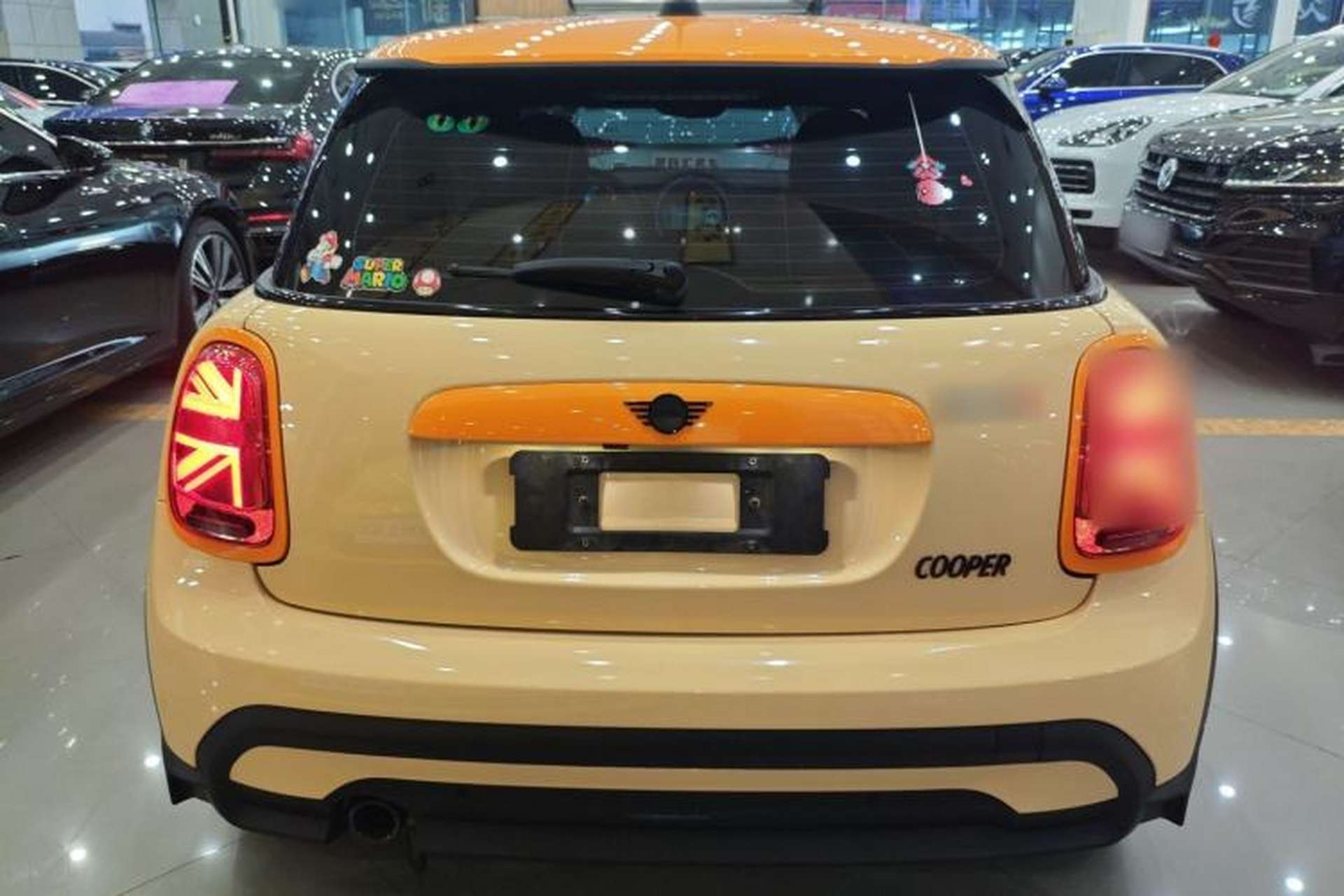 Used MINI 2023 1.5T COOPER Midnight Escape Special Edition Exterior 4