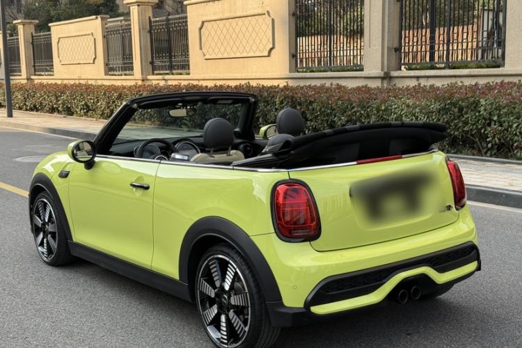 Used MINI 2023 Second Facelift 2.0T COOPER S CABRIO Artist Exterior 4