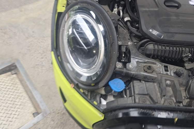 Used MINI 2023 Updated 2.0T COOPER S Artist Exterior 6