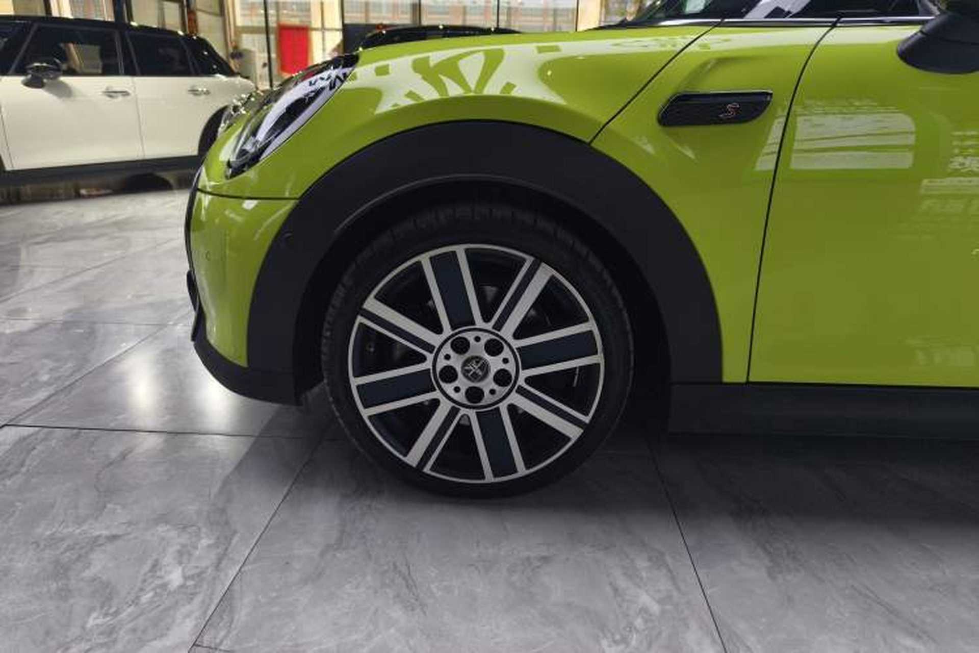 Used MINI 2023 Second Facelift 2.0T COOPER S CABRIO Artist Exterior 8