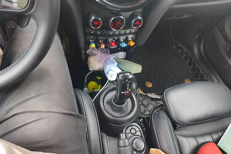 Used MINI 2023 Revised 2.0T COOPER S CABRIO Artist Gear Lever
