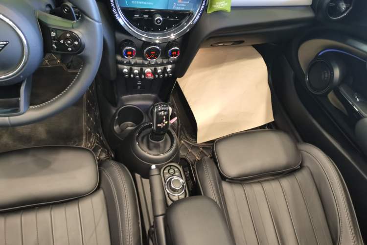 Used MINI 2023 Revised 2.0T COOPER S CABRIO Artist Gear Lever