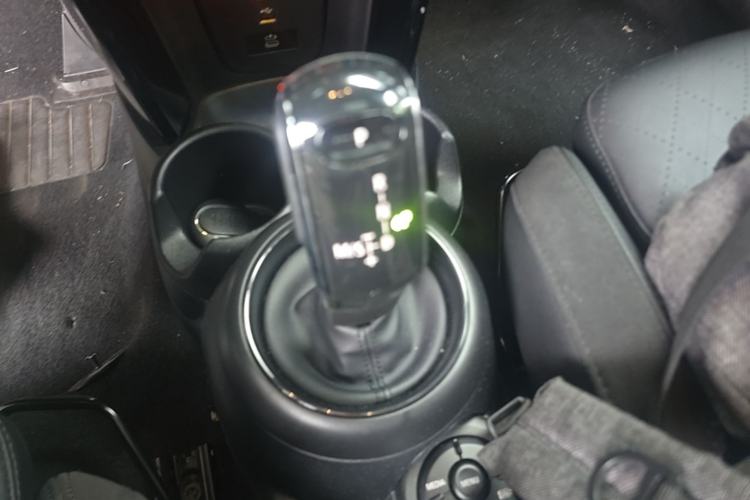 Used MINI 2023 Updated 2.0T COOPER S Artist Gear Lever