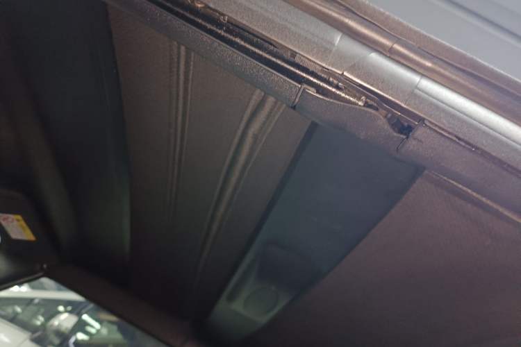 Used MINI 2023 Second Facelift 2.0T COOPER S CABRIO Artist Headliner