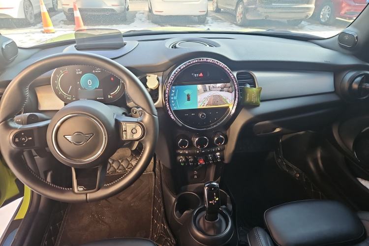 Used MINI 2023 Revised 2.0T COOPER S CABRIO Artist Interior 1