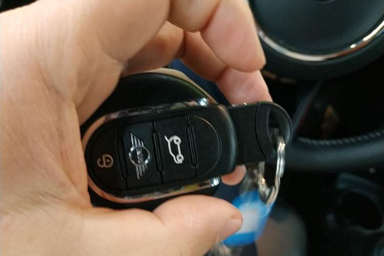 Used MINI 2023 2.0T COOPER S CABRIO Artist Interior 1