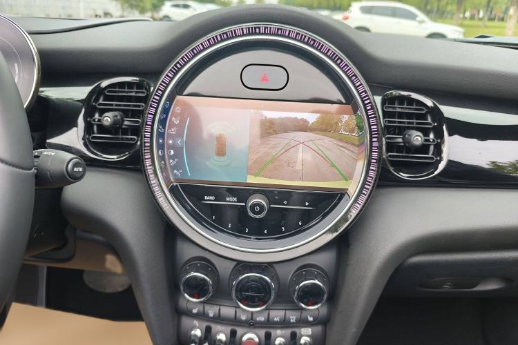 Used MINI 2023 2.0T COOPER S CABRIO Artist Interior 4