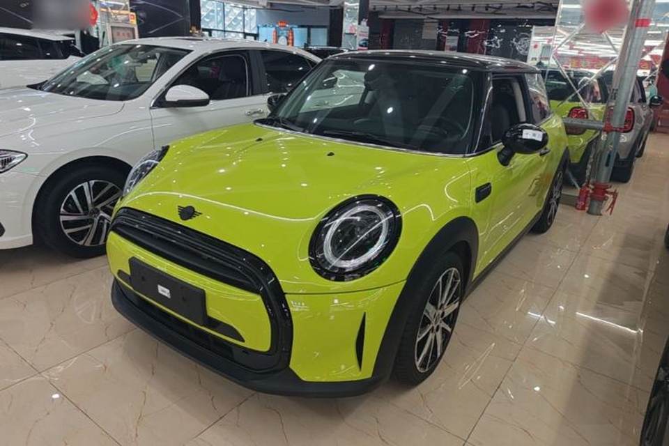 MINI MINI 2023