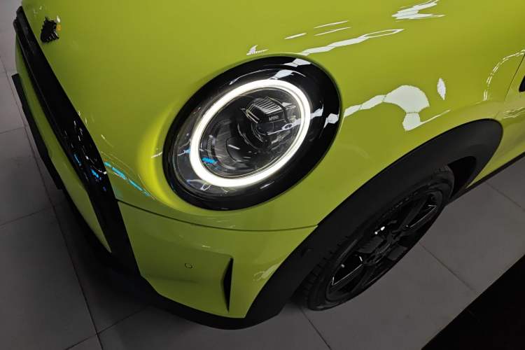 Used MINI 2023 Revised 1.5T COOPER CABRIO Artist Left Front Headlight