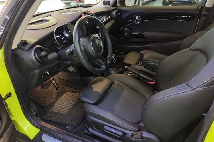 Used MINI 2023 1.5T COOPER Artist Left Front Seat