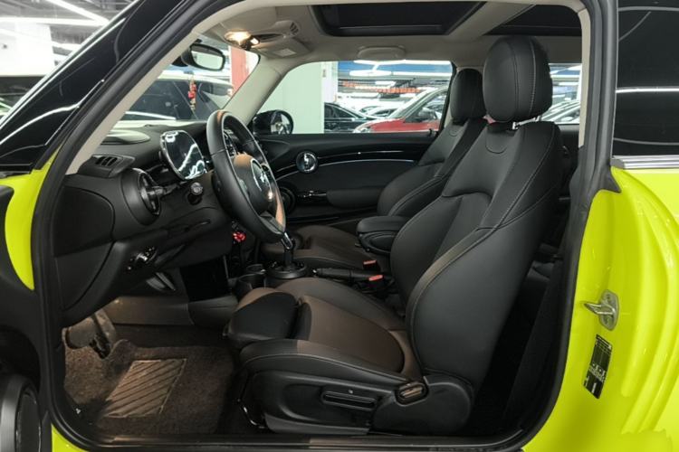 Used MINI 2023 1.5T COOPER Artist Left Front Seat