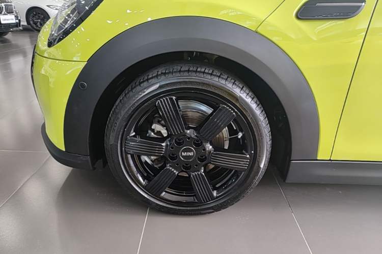 Used MINI 2023 1.5T COOPER Artist Left Front Wheel Hub
