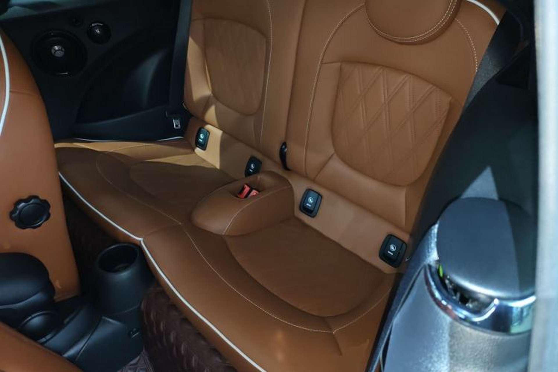 Used MINI 2023 Revised 1.5T COOPER CABRIO Artist Left Rear Seat