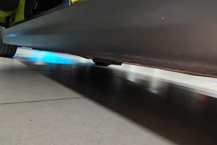Used MINI 2023 Revised 1.5T COOPER CABRIO Artist Left Side Sill