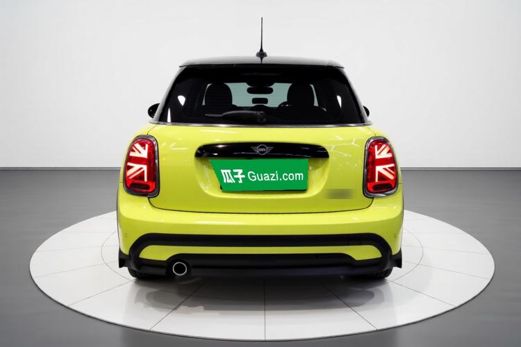 Used MINI 2023 Updated 1.5T COOPER Artist Five-Door Edition Rear