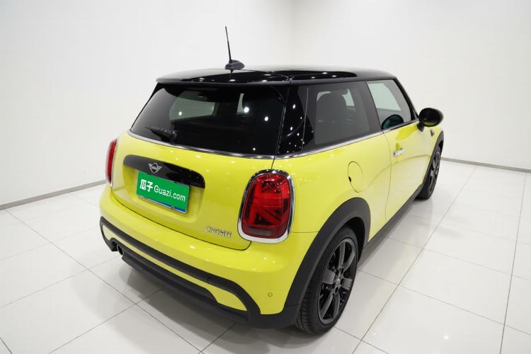Used MINI 2023 Updated 1.5T COOPER Artist Rear Right 45 Deg