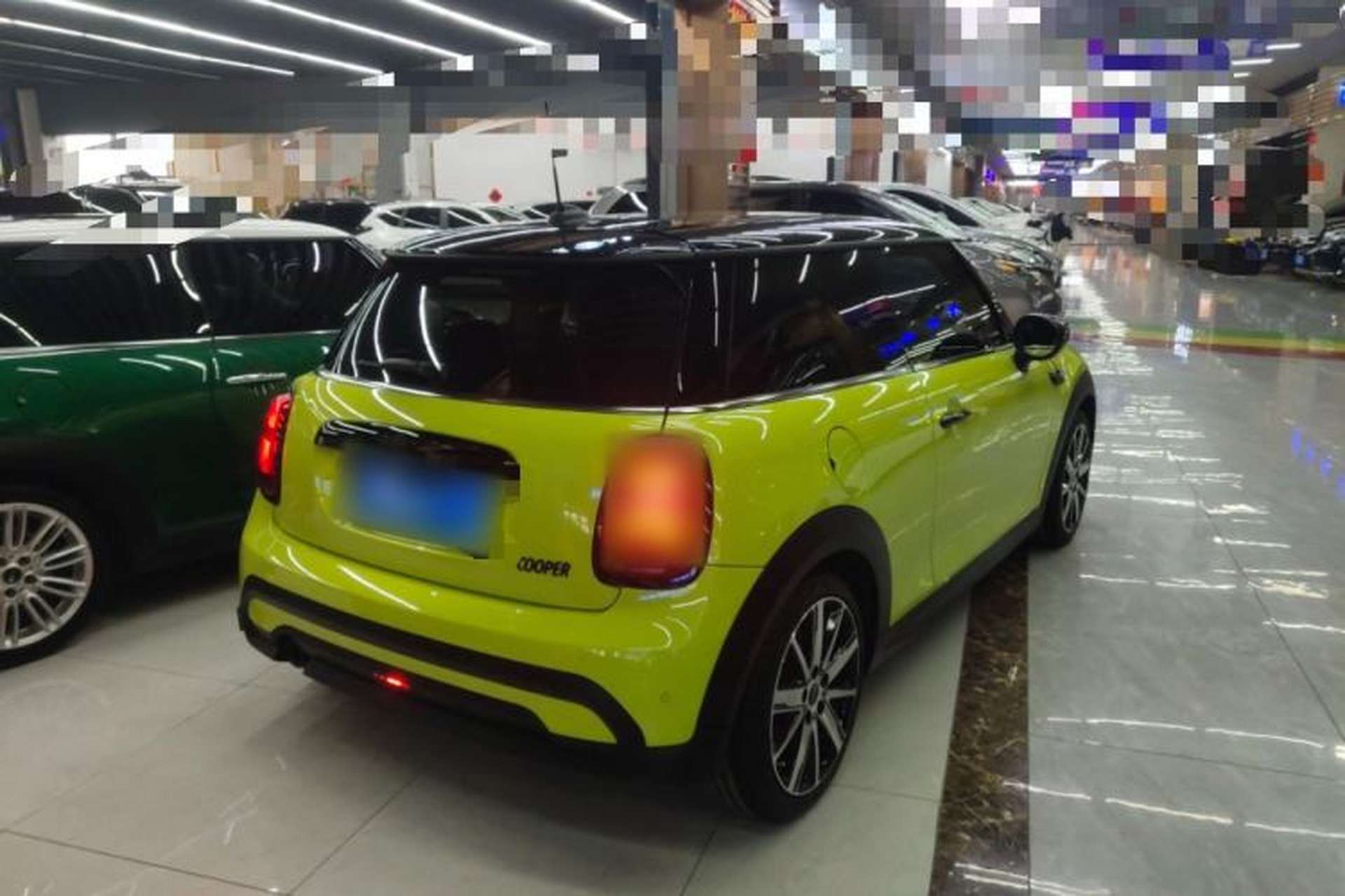 Used MINI 2023 1.5T COOPER Artist Rear Right 45 Deg