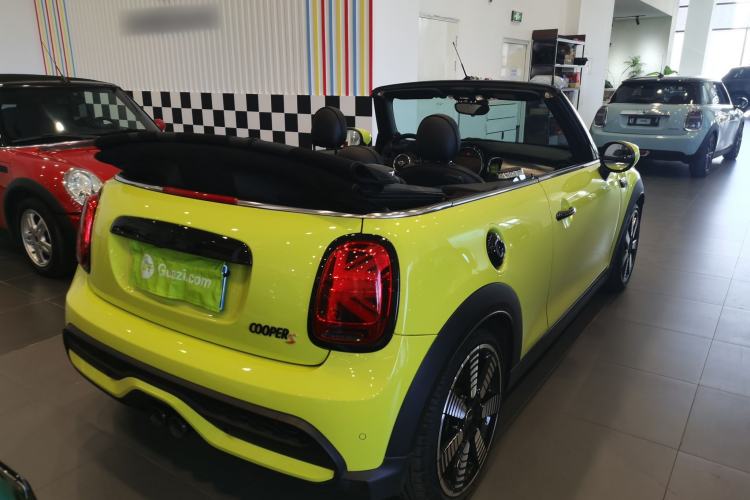 Used MINI 2023 Revised 2.0T COOPER S CABRIO Artist Rear Right 45 Deg