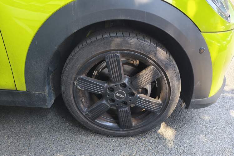 Used MINI 2023 Revised 1.5T COOPER CABRIO Artist Right Front Wheel Hub