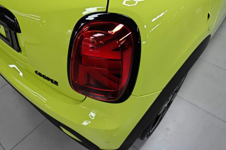 Used MINI 2023 Revised 1.5T COOPER CABRIO Artist Right Rear Taillight