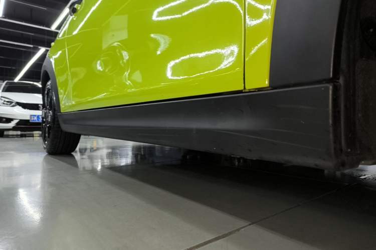Used MINI 2023 1.5T COOPER Artist Right Side Sill
