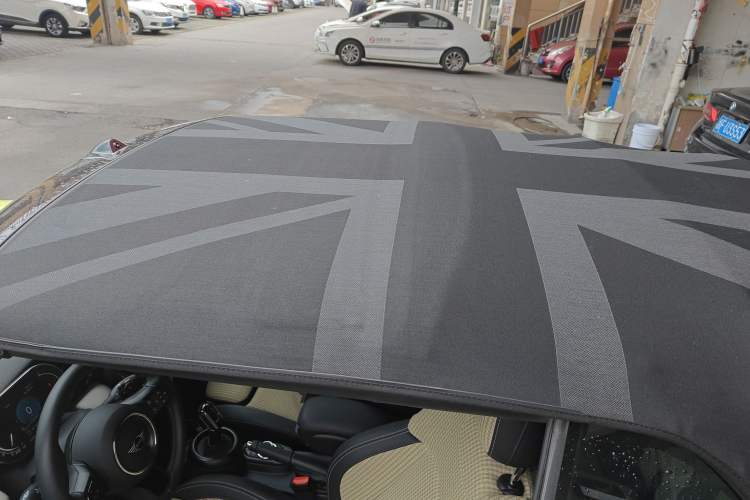 Used MINI 2023 Second Facelift 2.0T COOPER S CABRIO Artist Roof