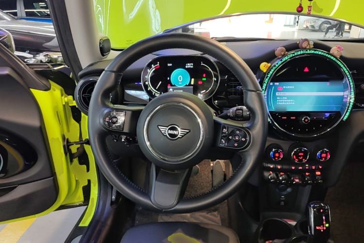 Used MINI 2023 1.5T COOPER Artist Steering Wheel