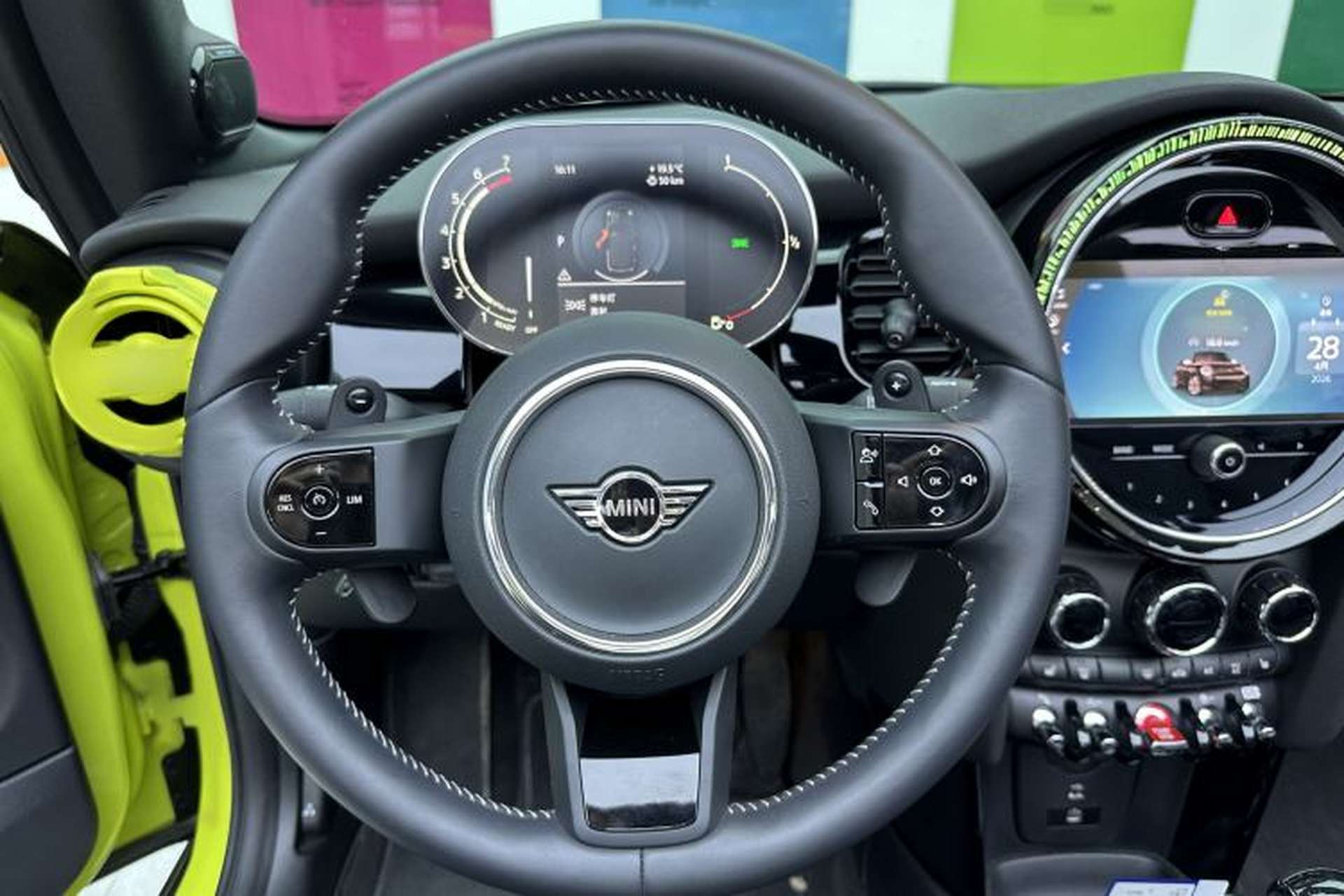 Used MINI 2023 Second Facelift 2.0T COOPER S CABRIO Artist Steering Wheel