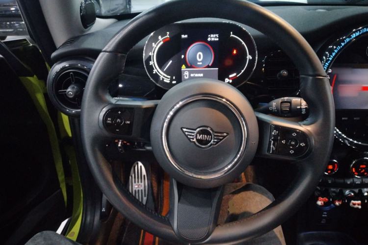 Used MINI 2023 Updated 1.5T COOPER Artist Steering Wheel