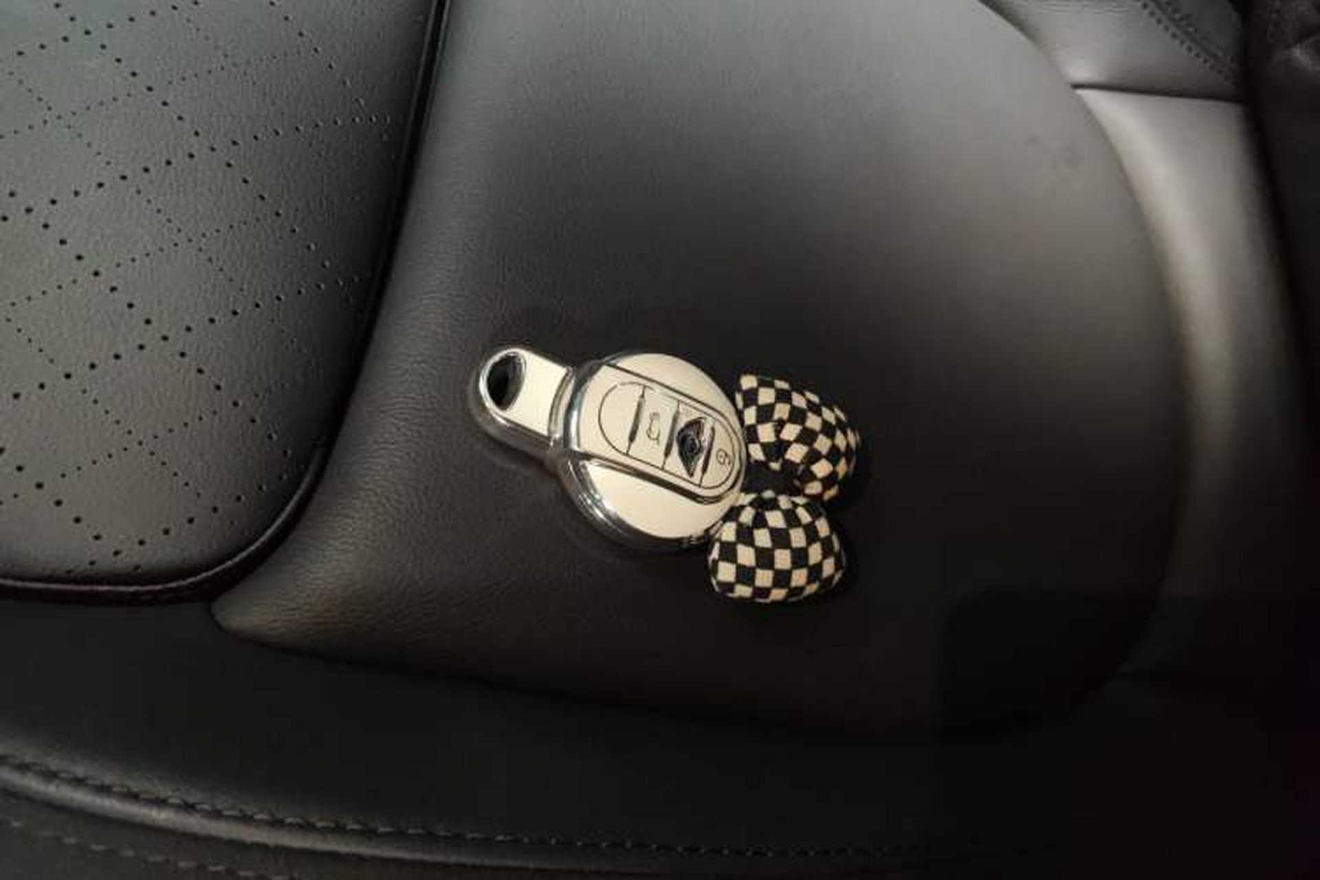 Used MINI 2023 Revised 1.5T COOPER CABRIO Artist Vehicle Key